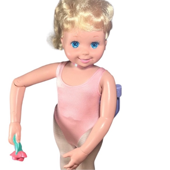 Vintage TYCO My Pretty Ballerina Doll &
Accessories - Picture 4 of 4